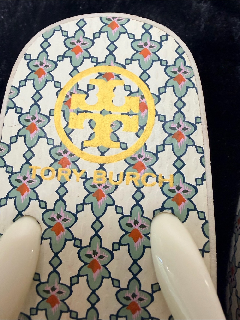 Tory Burch Cream Logo Patterned Flip-Flop Sandals - Picture 3 of 5